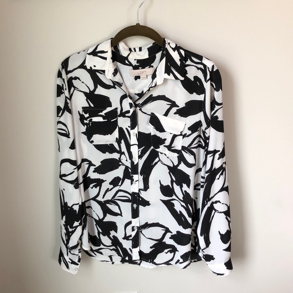 Loft black and white floral top